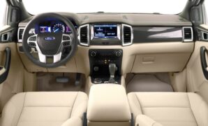 5 Aksesoris Interior Mobil Ford Everest yang Wajib Dimiliki