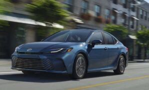 Aksesori Eksterior Toyota Camry untuk Penampilan Elegan