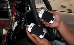 GPS Tracker Tersembunyi untuk Toyota Fortuner